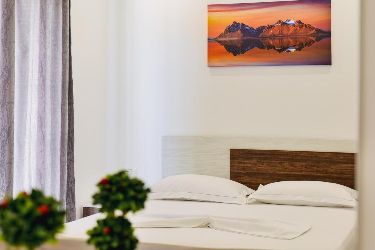 Eden Suites & Apartments Sarandë Eksteriør bilde
