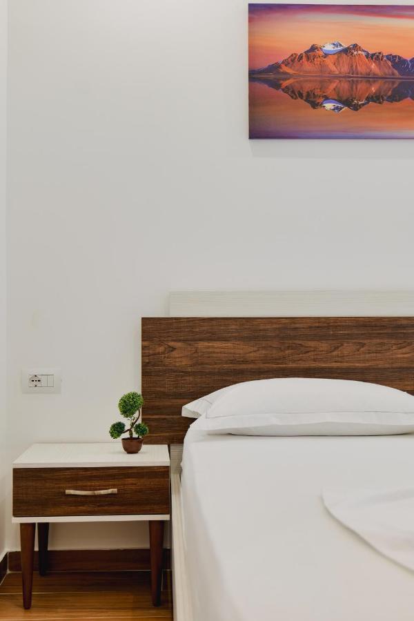 Eden Suites & Apartments Sarandë Eksteriør bilde