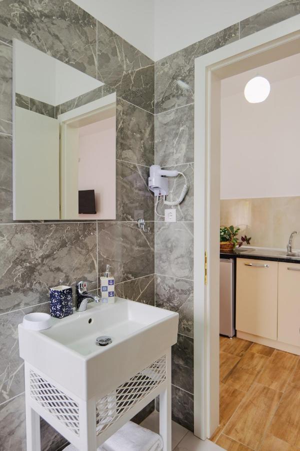 Eden Suites & Apartments Sarandë Eksteriør bilde